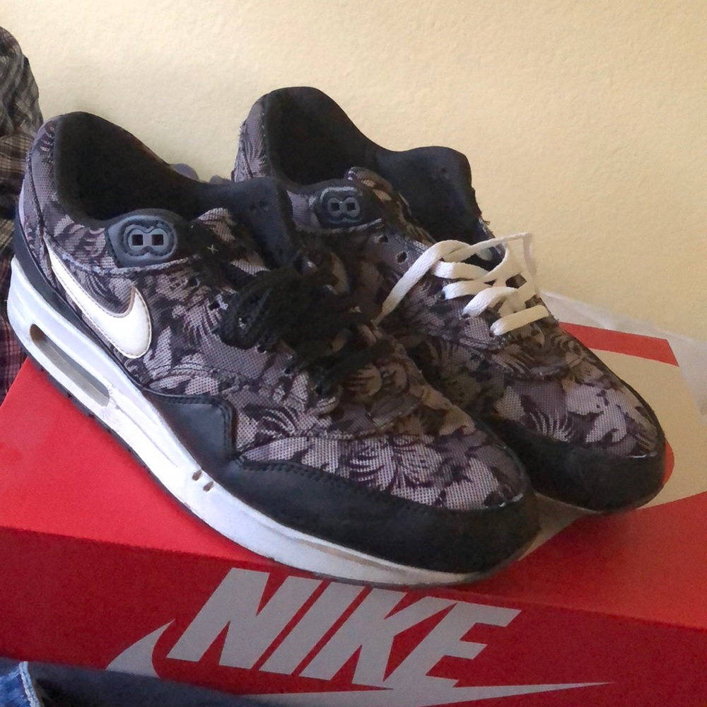 Air max 1 aloha pack (grey)